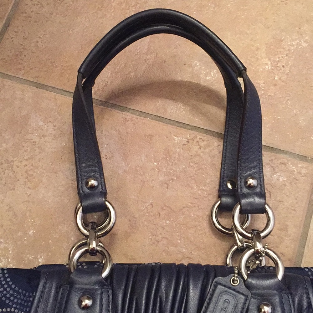 Coach Madison Signature Tote - Picture 4 of 8